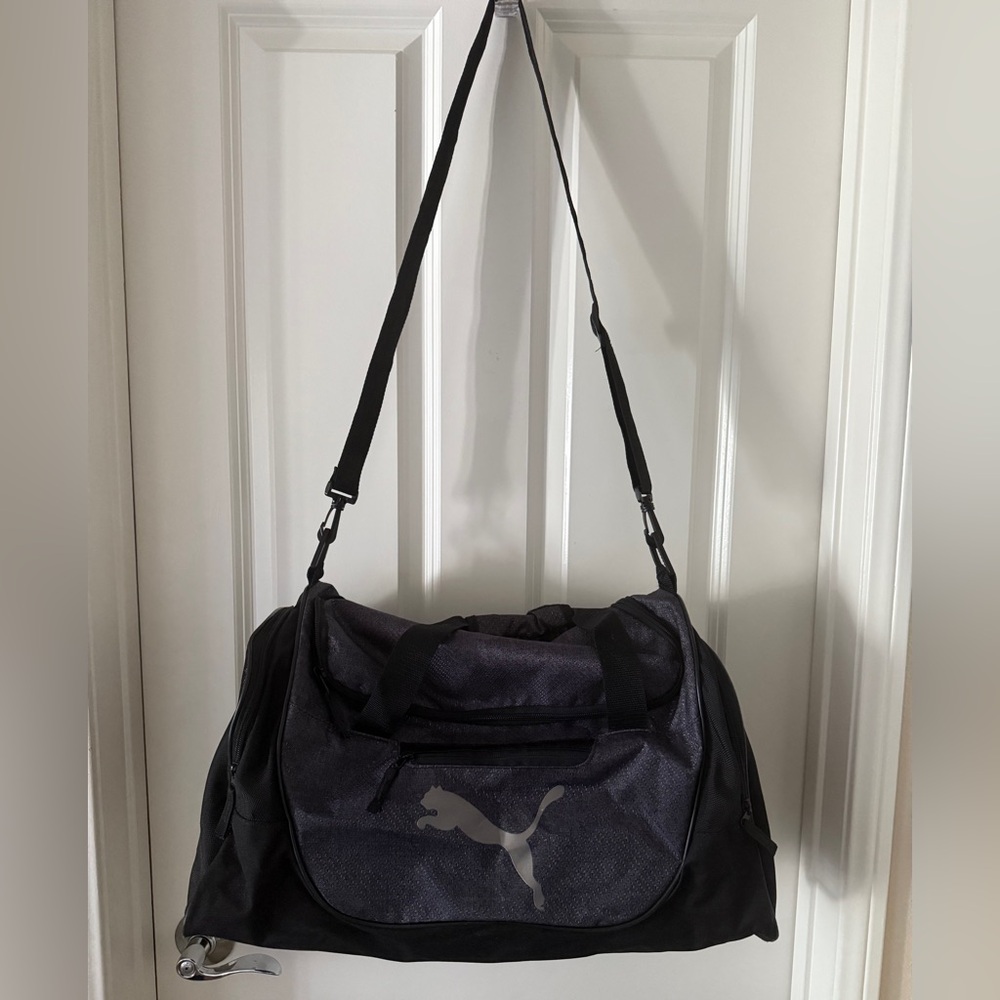 Puma Black Duffel Bag Sleek Modern Design